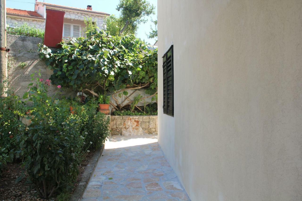 Apartamento App Dujmovic Supetar Exterior foto