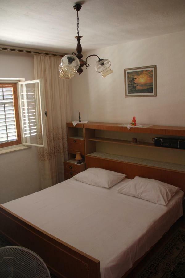 Apartamento App Dujmovic Supetar Exterior foto